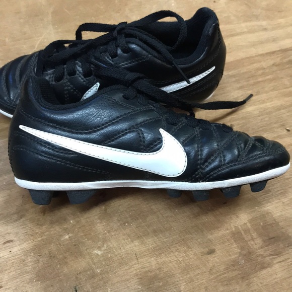 Nike Soccer Cleats - Toddler Size 10C - Picture 6 of 8
